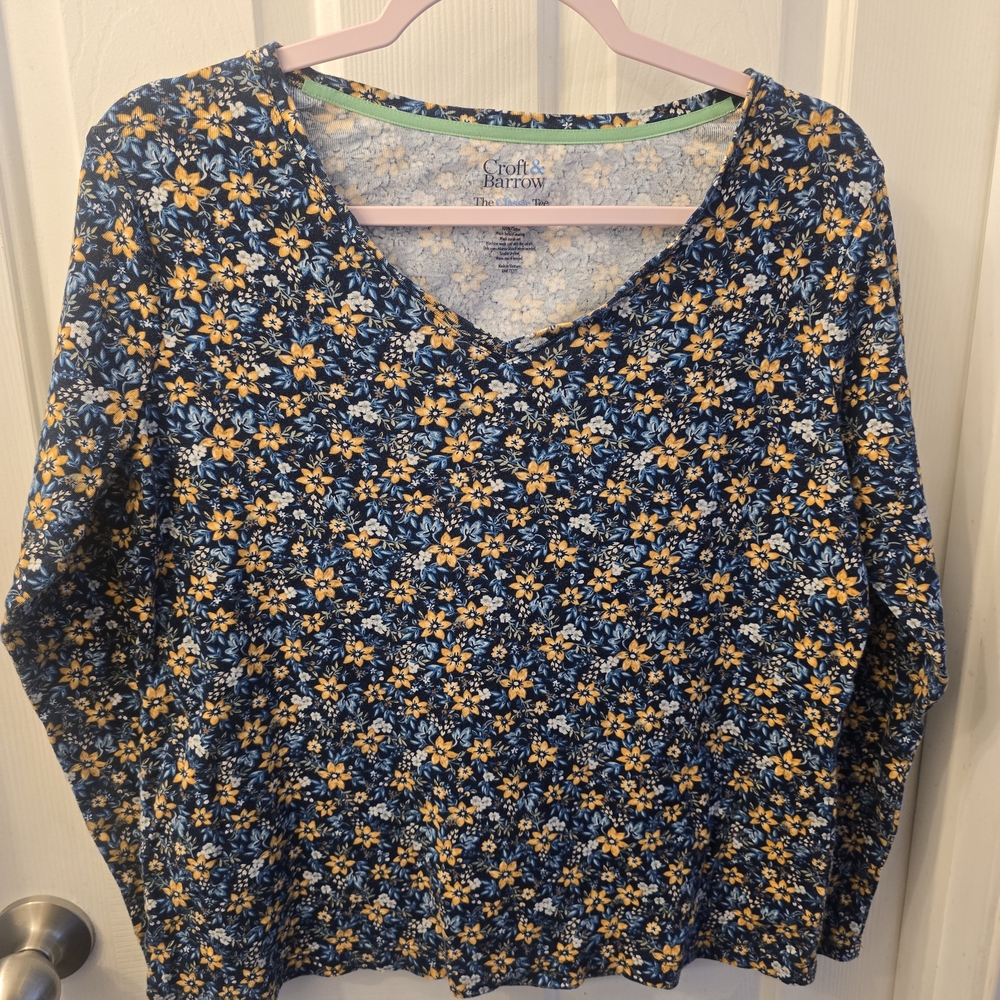 croft & barrow Women's Long Sleeve Floral Top - Navy and Yellow